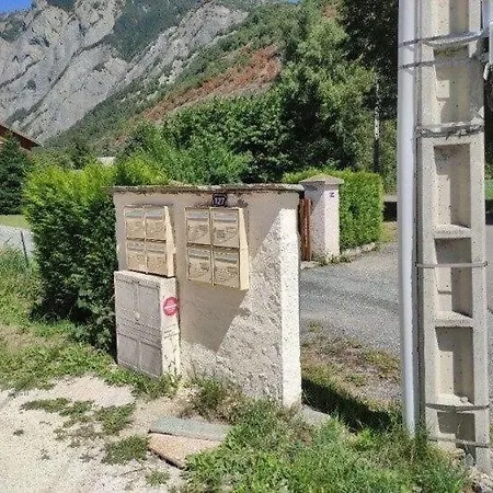 Avec Jardin Au Pied De L'alpe D'huez Apartment *