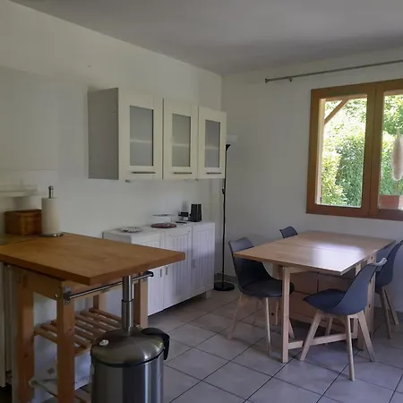 Avec Jardin Au Pied De L'alpe D'huez Apartment